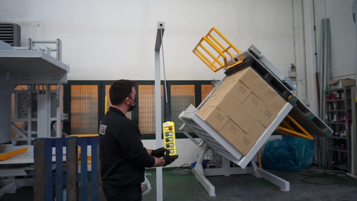 Pallet Inverter Types – How To Choose The Right One?