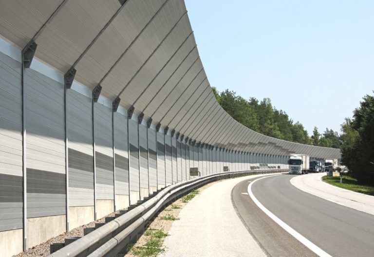 Noise Barriers in Construction Areas – Benefits to Pedestrians